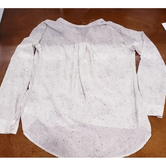 ANA Speckled Tan/Green/Silver Roll-Tab Henley Pleated Shoulder Hi-Low Blouse, M - Picture 5 of 6